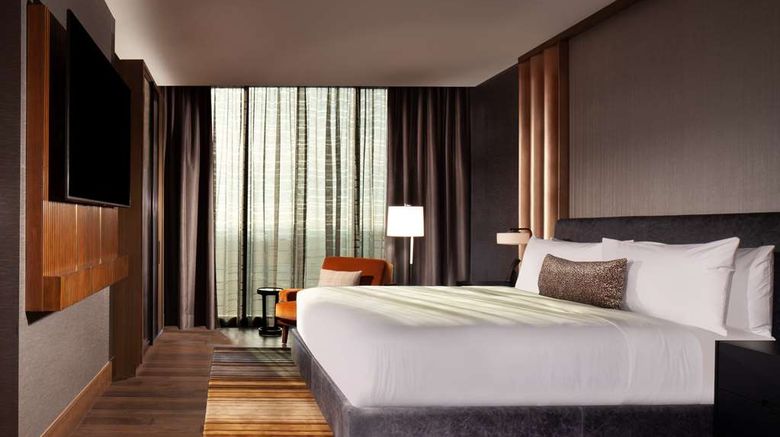 <b>Grand Hyatt Nashville Suite</b>. Images powered by <a href="https://iceportal.shijigroup.com/" title="IcePortal" target="_blank">IcePortal</a>.