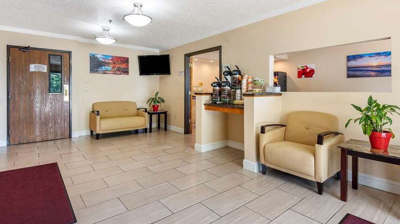 <b>Quality Inn Sanford Kennebunkport Area Lobby</b>. Images powered by <a href="https://iceportal.shijigroup.com/" title="IcePortal" target="_blank">IcePortal</a>.