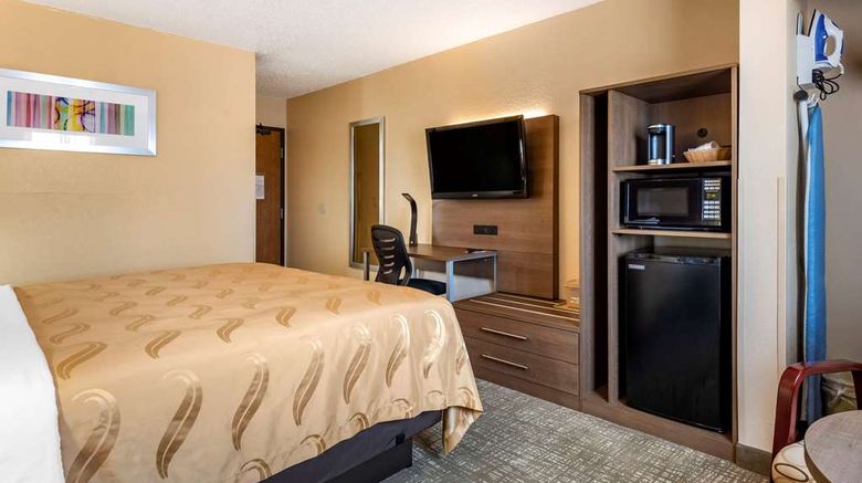 <b>Quality Inn Sanford Kennebunkport Area Room</b>. Images powered by <a href="https://iceportal.shijigroup.com/" title="IcePortal" target="_blank">IcePortal</a>.
