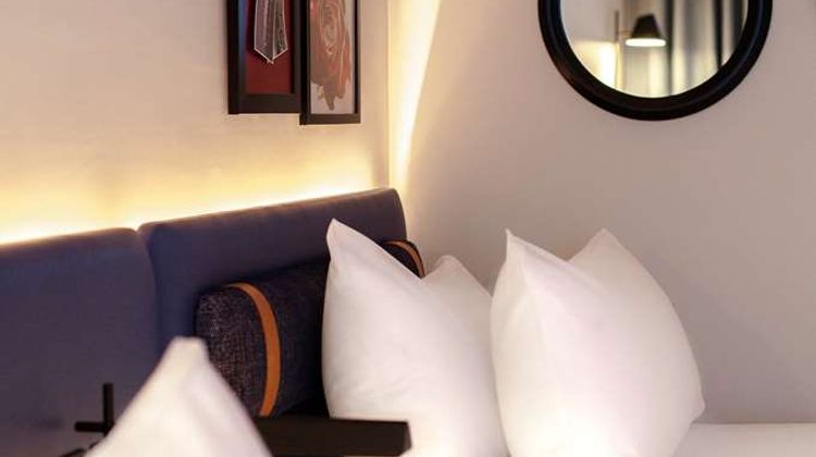 Hampton by Hilton Blackburn Room
