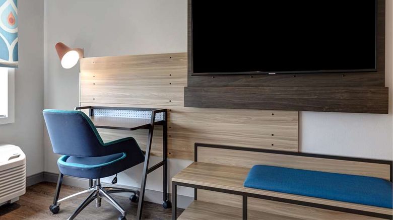 <b>Tru by Hilton Grantville Room</b>. Images powered by <a href="https://iceportal.shijigroup.com/" title="IcePortal" target="_blank">IcePortal</a>.