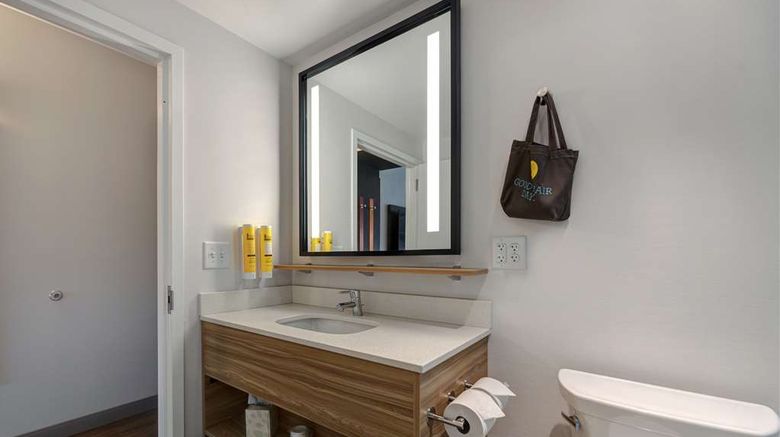<b>Tru by Hilton Grantville Room</b>. Images powered by <a href="https://iceportal.shijigroup.com/" title="IcePortal" target="_blank">IcePortal</a>.