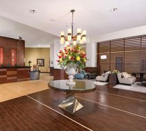 DoubleTree by Hilton Phoenix Mesa Lobby