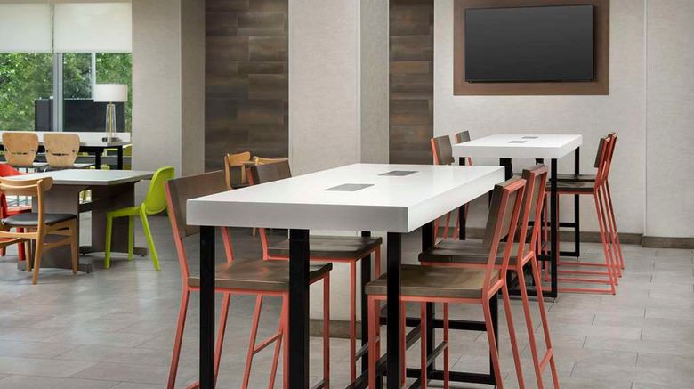 <b>Home2 Suites-Miami Doral West Airport Restaurant</b>. Images powered by <a href="https://iceportal.shijigroup.com/" title="IcePortal" target="_blank">IcePortal</a>.