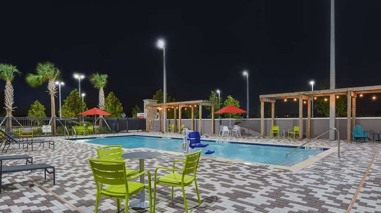 <b>Home2 Suites by Hilton Melbourne Viera Pool</b>. Images powered by <a href="https://iceportal.shijigroup.com/" title="IcePortal" target="_blank">IcePortal</a>.