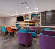 Home2 Suites by Hilton De Kalb Lobby