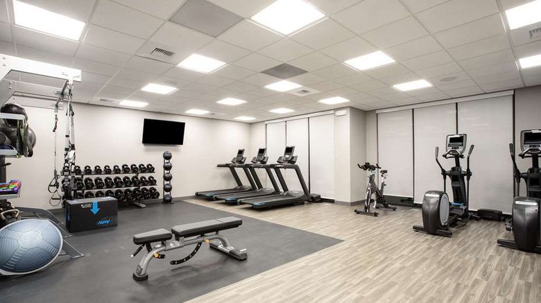 <b>Hampton Inn & Suites Watsonville Health</b>. Images powered by <a href="https://iceportal.shijigroup.com/" title="IcePortal" target="_blank">IcePortal</a>.