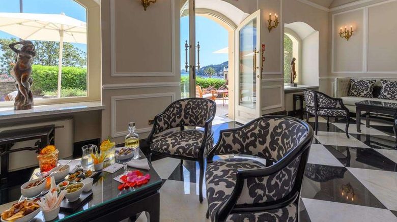 <b>Imperiale Palace Hotel Restaurant</b>. Images powered by <a href="https://iceportal.shijigroup.com/" title="IcePortal" target="_blank">IcePortal</a>.