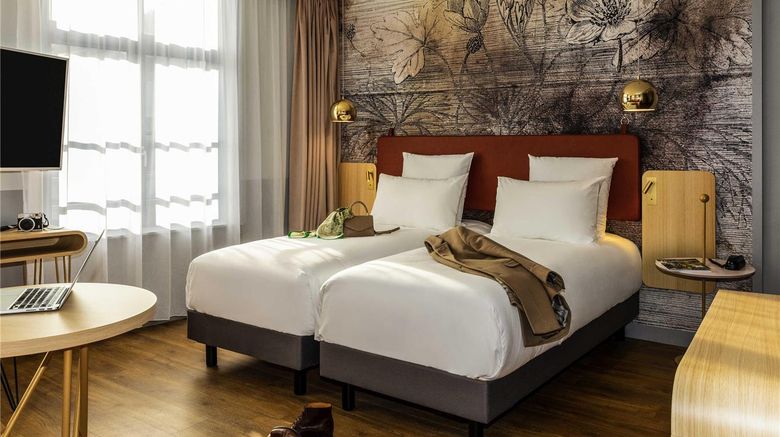 <b>Mercure Saint-Omer Centre Gare Room</b>. Images powered by <a href="https://iceportal.shijigroup.com/" title="IcePortal" target="_blank">IcePortal</a>.