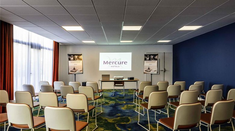 <b>Mercure Saint-Omer Centre Gare Meeting</b>. Images powered by <a href="https://iceportal.shijigroup.com/" title="IcePortal" target="_blank">IcePortal</a>.