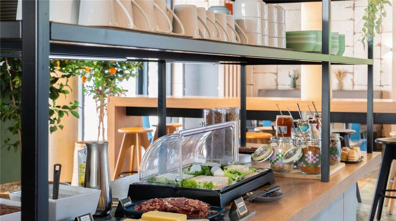 <b>Ibis Styles Rouen Center Left Bank Restaurant</b>. Images powered by <a href="https://iceportal.shijigroup.com/" title="IcePortal" target="_blank">IcePortal</a>.