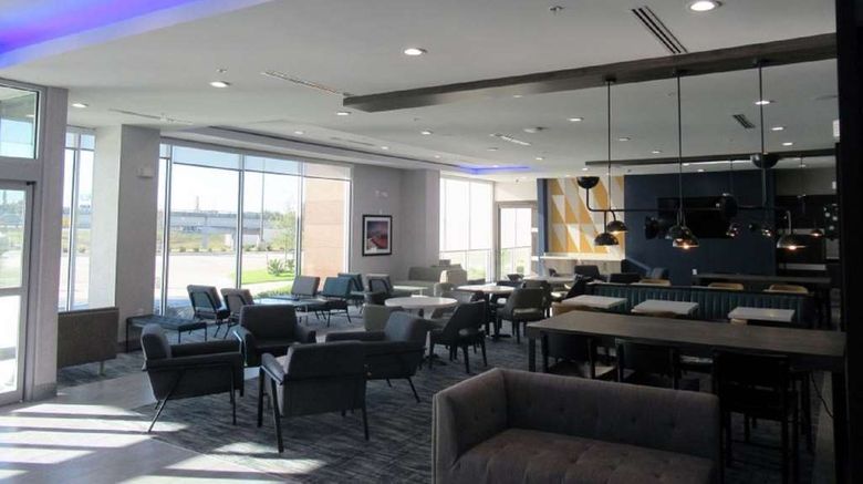 <b>La Quinta Inn & Suites Dallas/Fairpark Lobby</b>. Images powered by <a href="https://iceportal.shijigroup.com/" title="IcePortal" target="_blank">IcePortal</a>.