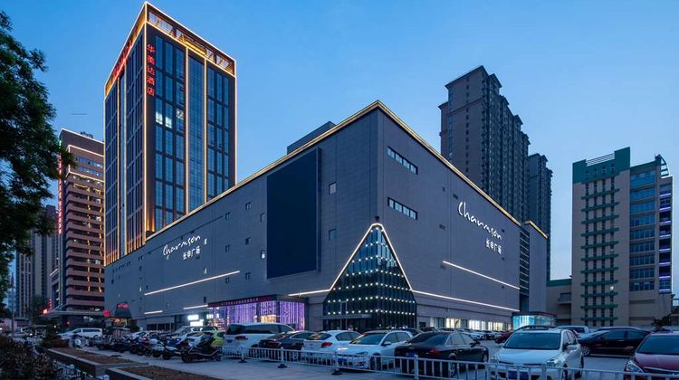 Ramada by Wyndham Luoyang Downtown Exterior