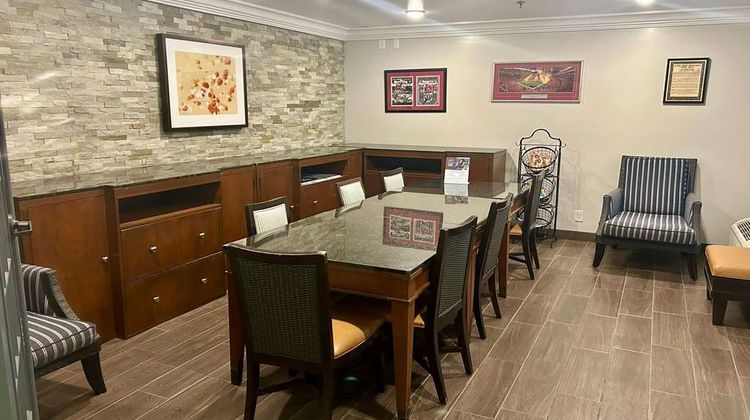 Baymont Inn and Suites Columbus Near OSU Meeting