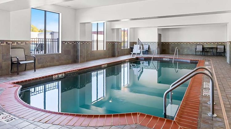 Best Western St. Louis Airport North Pool