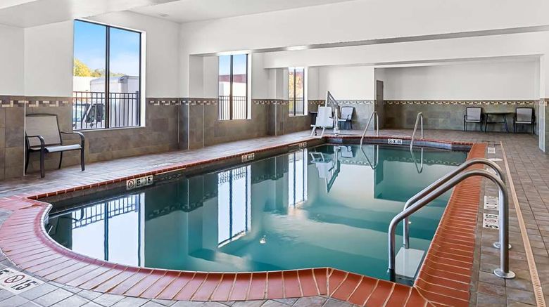 <b>Best Western St. Louis Airport North Pool</b>. Images powered by <a href="https://iceportal.shijigroup.com/" title="IcePortal" target="_blank">IcePortal</a>.