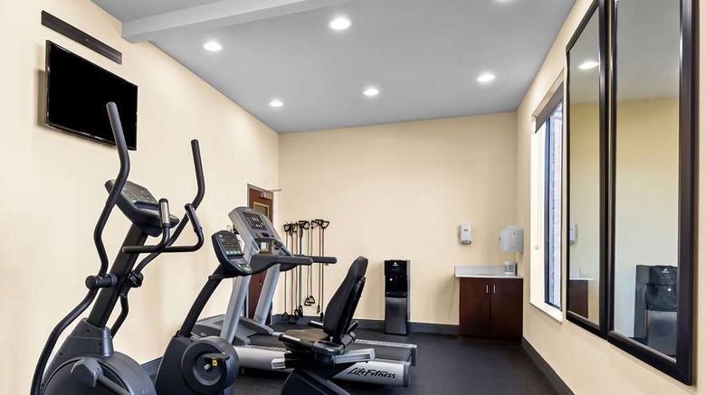 <b>Best Western St. Louis Airport North Health</b>. Images powered by <a href="https://iceportal.shijigroup.com/" title="IcePortal" target="_blank">IcePortal</a>.