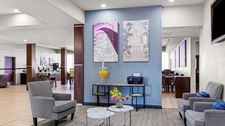 Best Western St. Louis Airport North Lobby