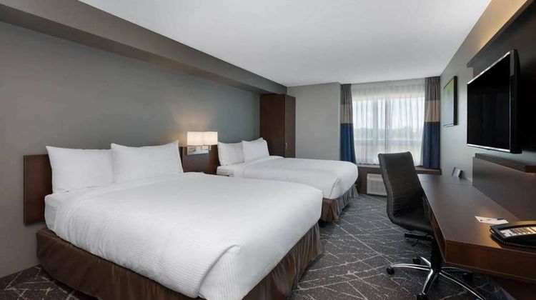 Microtel Inn & Suites by Wyndham Room