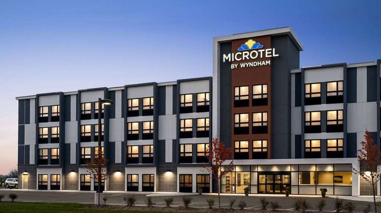 Microtel Inn & Suites by Wyndham Exterior