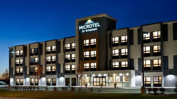Microtel Inn & Suites by Wyndham Exterior
