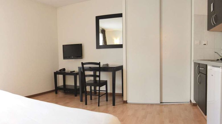 <b>ResidHotel Mulhouse Center Other</b>. Images powered by <a href="https://iceportal.shijigroup.com/" title="IcePortal" target="_blank">IcePortal</a>.