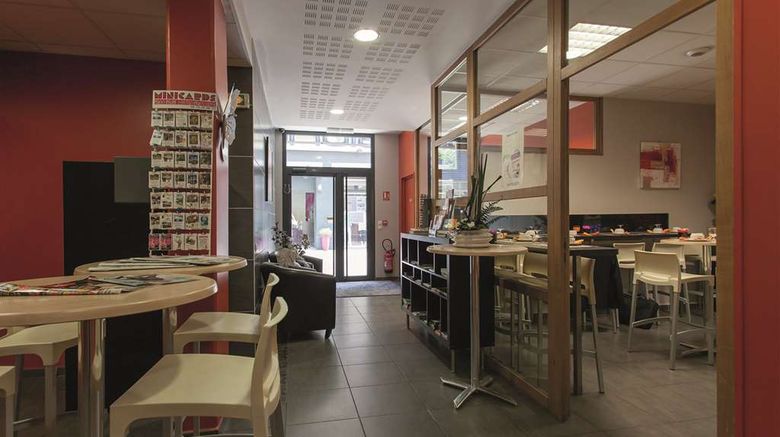 <b>ResidHotel St Etienne Centre Restaurant</b>. Images powered by <a href="https://iceportal.shijigroup.com/" title="IcePortal" target="_blank">IcePortal</a>.