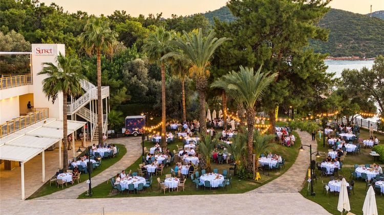 DoubleTree by Hilton Isil Club Resort Exterior