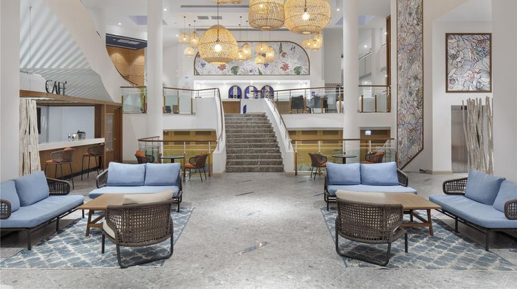DoubleTree by Hilton Isil Club Resort Lobby
