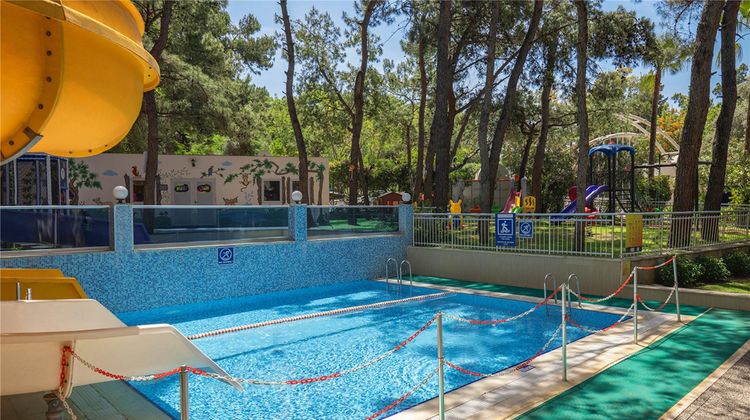 DoubleTree by Hilton Isil Club Resort Pool