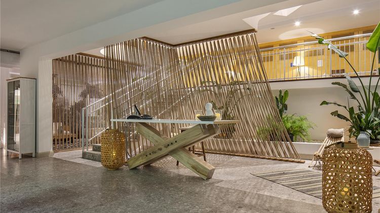 DoubleTree by Hilton Isil Club Resort Spa