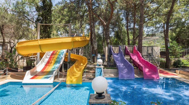 DoubleTree by Hilton Isil Club Resort Recreation