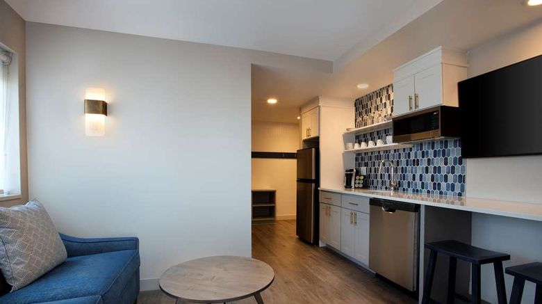 <b>Fenwick Shores, Tapestry Collection Other</b>. Images powered by <a href="https://iceportal.shijigroup.com/" title="IcePortal" target="_blank">IcePortal</a>.