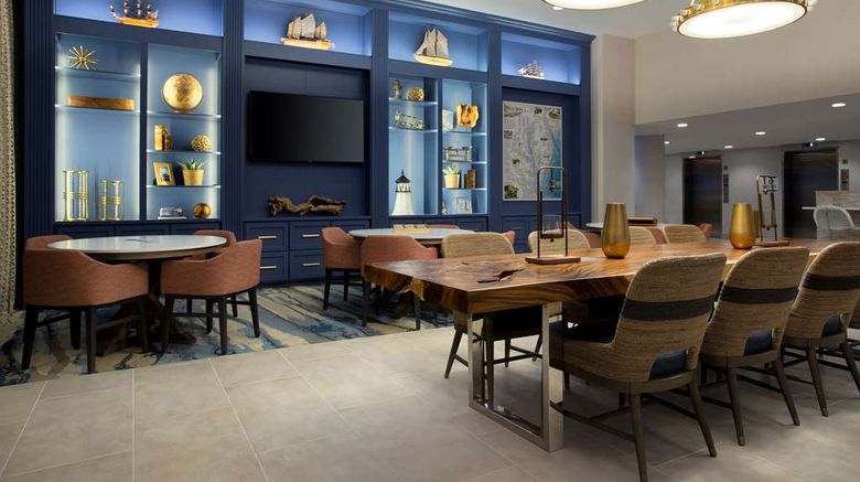 <b>Fenwick Shores, Tapestry Collection Lobby</b>. Images powered by <a href="https://iceportal.shijigroup.com/" title="IcePortal" target="_blank">IcePortal</a>.