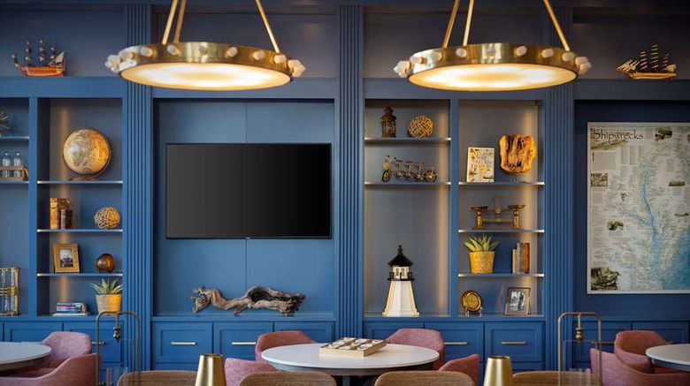 <b>Fenwick Shores, Tapestry Collection Lobby</b>. Images powered by <a href="https://iceportal.shijigroup.com/" title="IcePortal" target="_blank">IcePortal</a>.