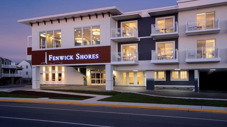 Fenwick Shores, Tapestry Collection Exterior