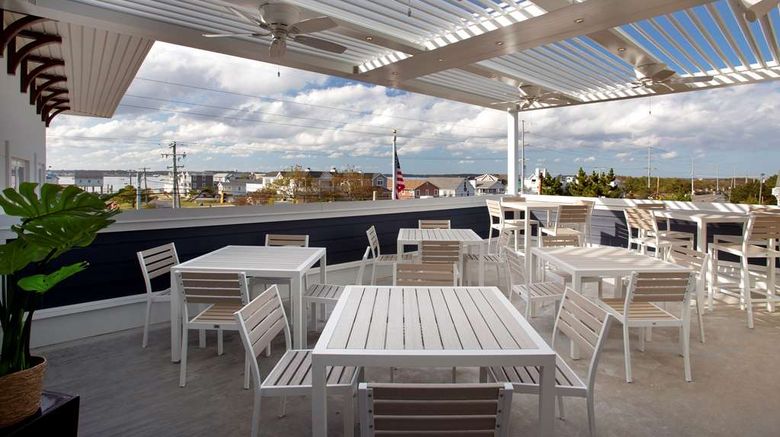 <b>Fenwick Shores, Tapestry Collection Restaurant</b>. Images powered by <a href="https://iceportal.shijigroup.com/" title="IcePortal" target="_blank">IcePortal</a>.