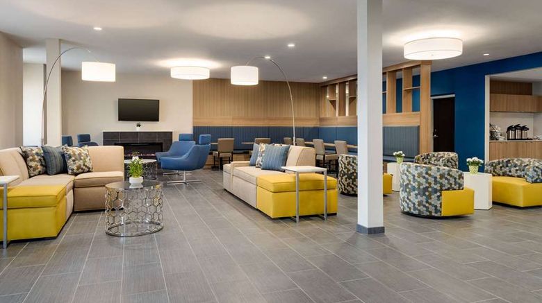 <b>Microtel Inn & Stes by Wyndham Gambrills Lobby</b>. Images powered by <a href="https://iceportal.shijigroup.com/" title="IcePortal" target="_blank">IcePortal</a>.