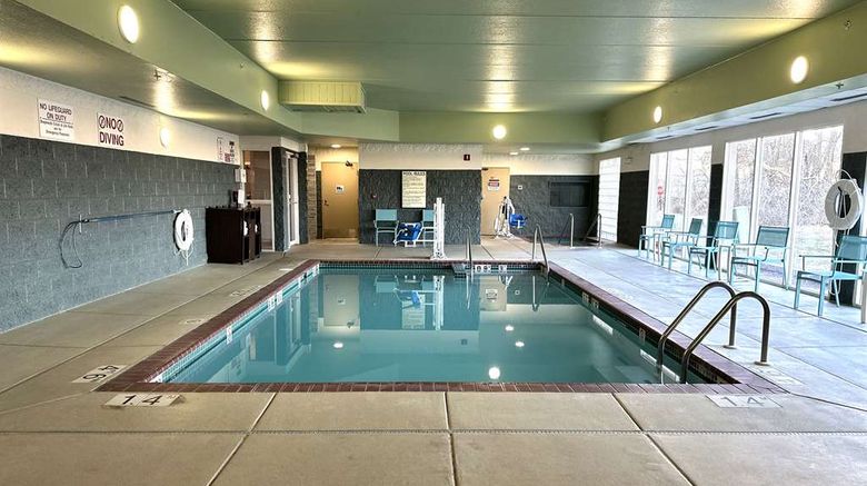 <b>Best Western Watertown Pool</b>. Images powered by <a href="https://iceportal.shijigroup.com/" title="IcePortal" target="_blank">IcePortal</a>.
