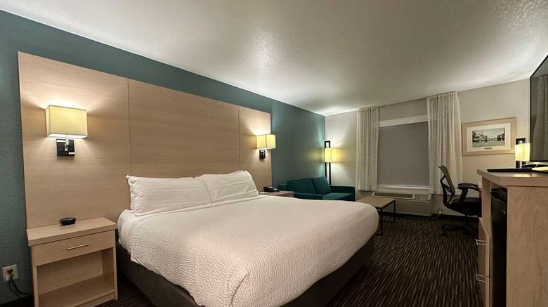 <b>Best Western Watertown Room</b>. Images powered by <a href="https://iceportal.shijigroup.com/" title="IcePortal" target="_blank">IcePortal</a>.