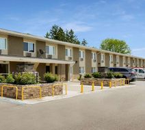 Rodeway Inn Grand Rapids Exterior