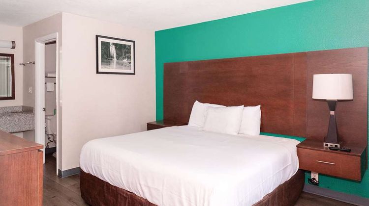 Rodeway Inn Augusta North Washington Rd Room