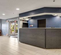 Quality Inn Lobby