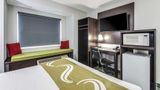 <b>Quality Inn Room</b>. Images powered by <a href="https://iceportal.shijigroup.com/" title="IcePortal" target="_blank">IcePortal</a>.