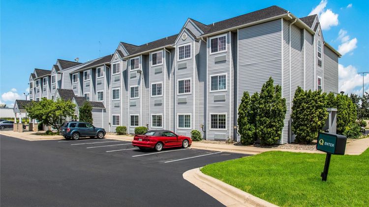 Quality Inn Exterior