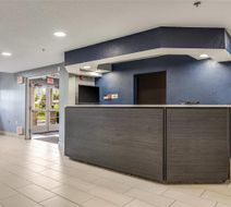 Quality Inn Lobby