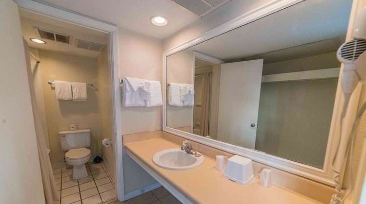 The Reef at Seahaven Beach Resorts Room