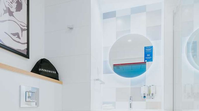 <b>Hampton by Hilton Warsaw Reduta Room</b>. Images powered by <a href="https://iceportal.shijigroup.com/" title="IcePortal" target="_blank">IcePortal</a>.