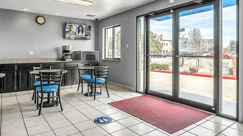 <b>SureStay Hotel by BW Oklahoma City West Lobby</b>. Images powered by <a href="https://iceportal.shijigroup.com/" title="IcePortal" target="_blank">IcePortal</a>.