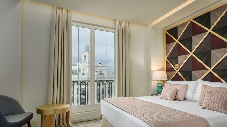 <b>Room Mate Macarena Gran Via Room</b>. Images powered by <a href="https://iceportal.shijigroup.com/" title="IcePortal" target="_blank">IcePortal</a>.